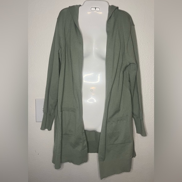 Peyton Primrose Hooded Cardigan Sage Green | M - Picture 1 of 8